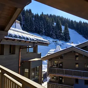 https://les-7laux-immobilier-chalet-e.hotels-rhonealpes.com