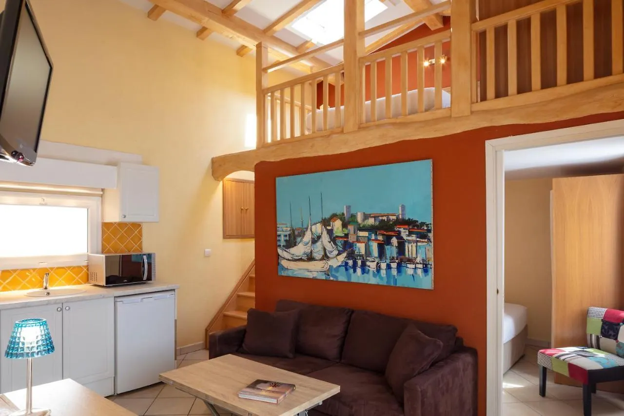 Residences Cresci Cannes 0*,  France